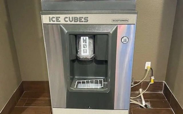 SureStay Hotel by Best Western Alexandria Airport