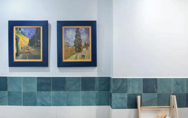 Molucano Themed Rooms