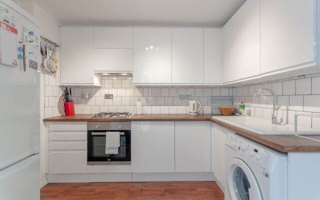Bright 1 Bedroom Flat in Finsbury Park