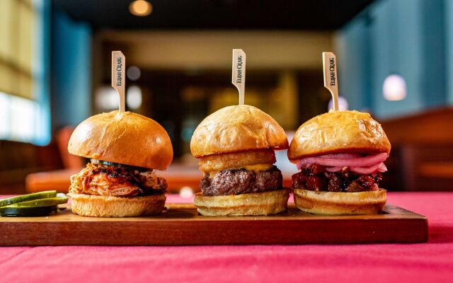 Doubletree by Hilton Hotel Norfolk Airport