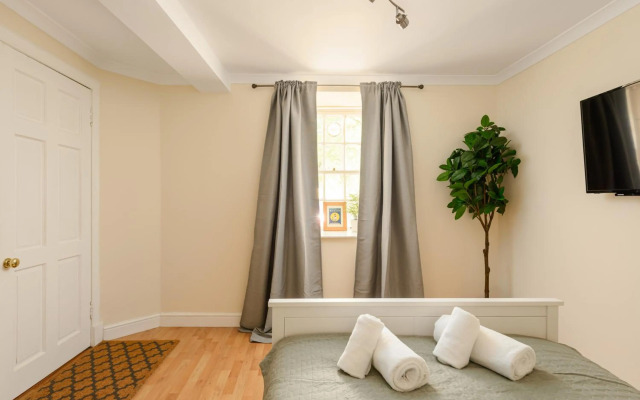 Cosy Dean Village Studio