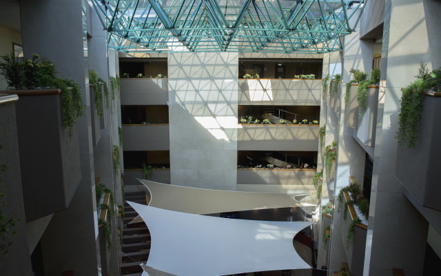 Hotel Abastos Plaza