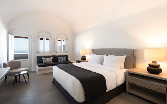 NĒRO Light-Filled Suites