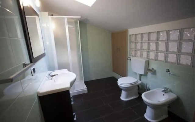 HomeHotels