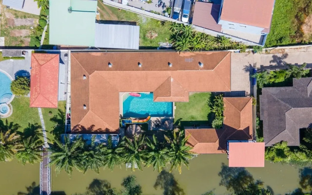 Pool Villa for Families and Party