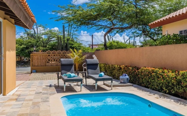Cozy 1br1ba w Private Pool Patio Close 2 Beach