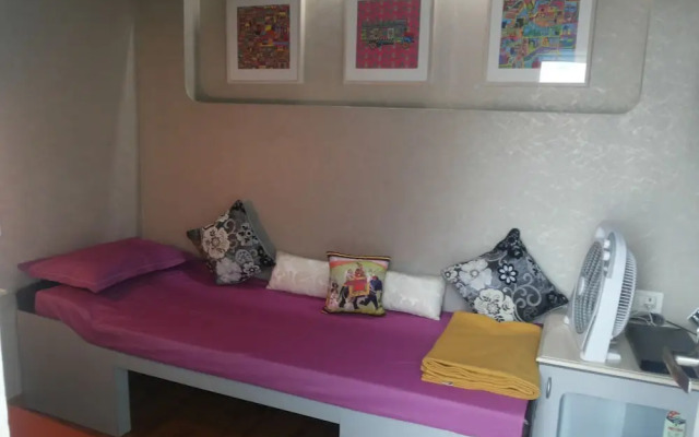 Sams Snooze At My Space