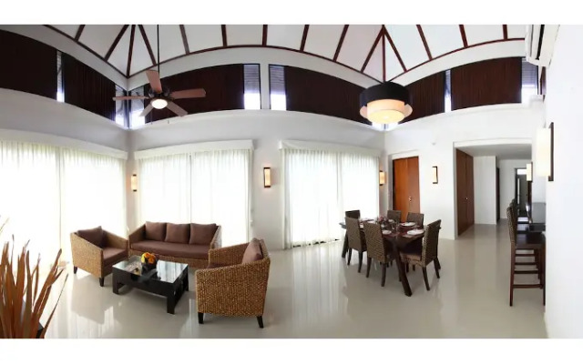 The Oriental Beach Pool Villa & Village