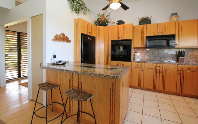 Wailea Ekolu - CoralTree Residence Collection