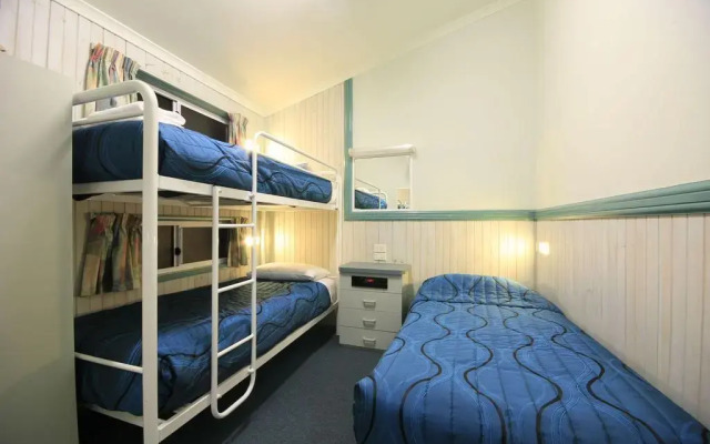 Ashmore Palms Holiday Village