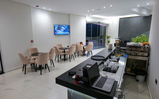 Sky Way SKK Luxury Apartments