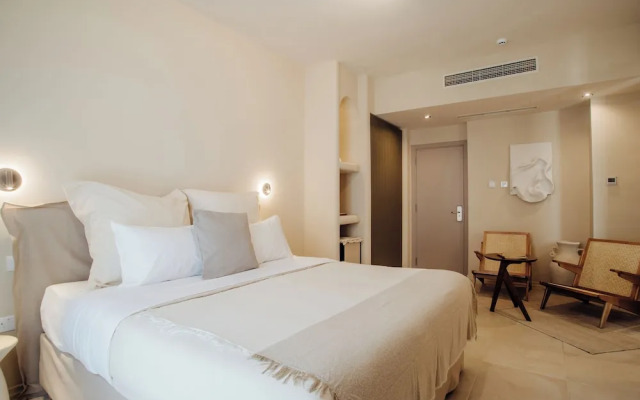 Thymises Boutique Hotel