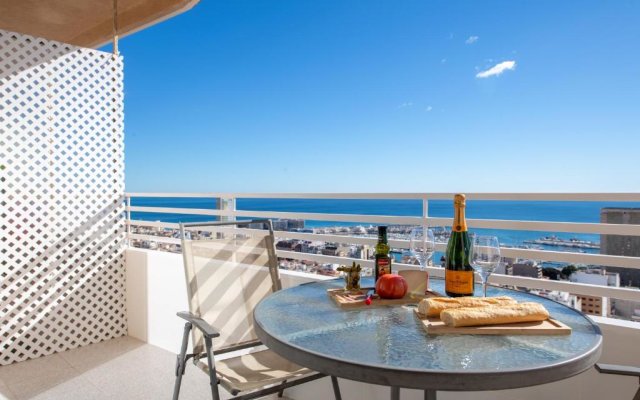 Alicante Skylights Apartments