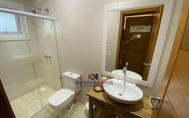 1083 - Apartamento com vista para o mar em Bombinhas