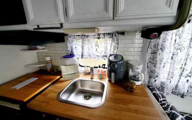 34ft Mobile Home Near Yale U