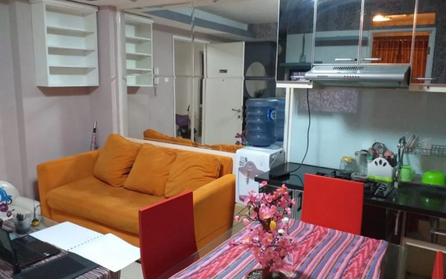 Onted's Room Apartemen Kalibata City by ZUZU
