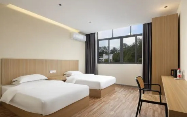 Wuyuan Lexi Apartment (High-speed Railway Station)
