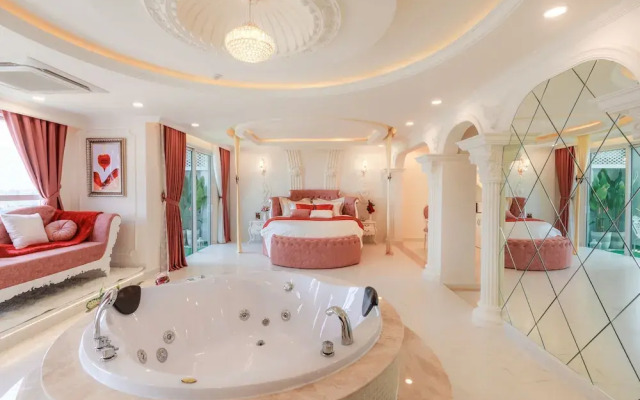 Couple Retreats - Romantic Apartment