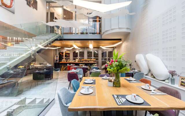 Hotel B55