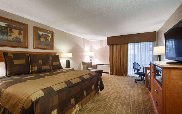 Bismarck Hotel and Conference Center