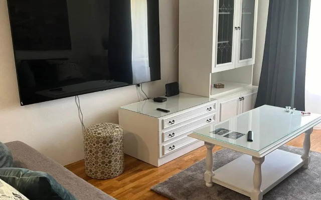 Apartment Main Street