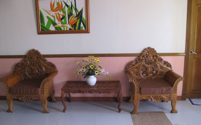 Sea Jewel Beach Resort Puerto Galera
