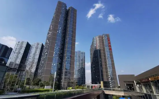 Sina International Apartment (Guangzhou Luogang Agile Plaza Shuixi Metro Station)