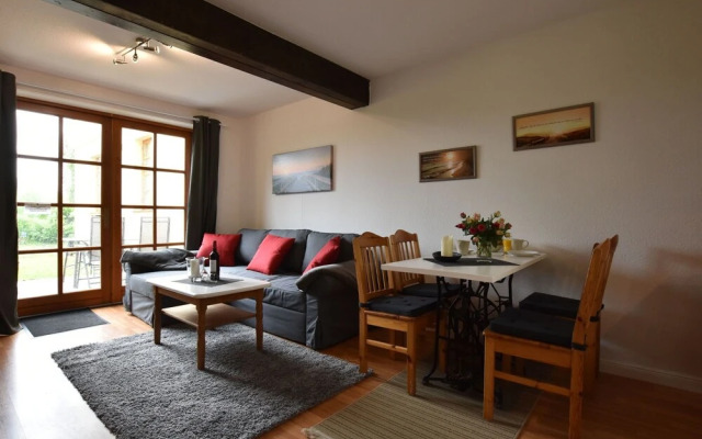 Spacious Apartment in Stove with Waterfront