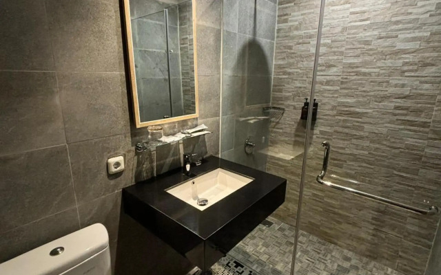 Kaloka Airport Hotel