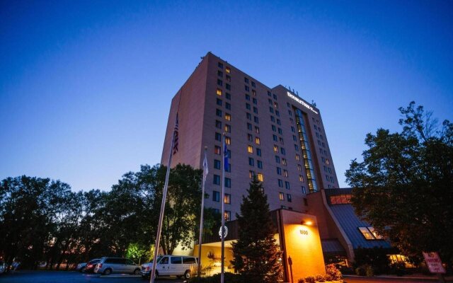 DoubleTree by Hilton Minneapolis - Park Place
