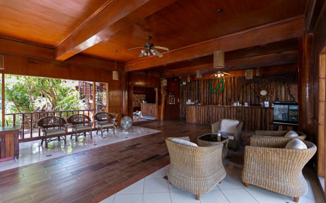 Deeden Pattaya Resort