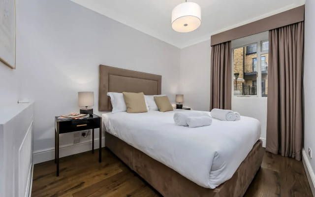 10 Curzon Street Apartments by Mansley