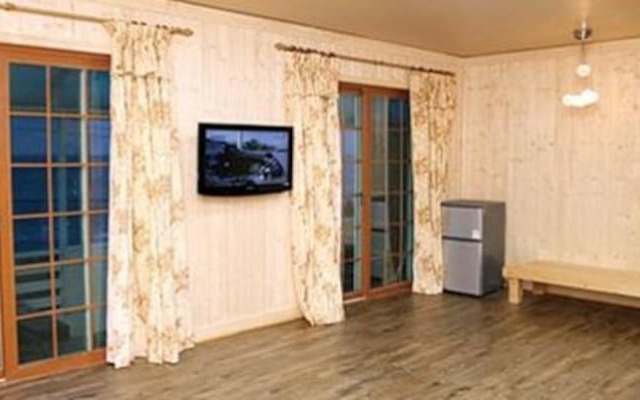 Yeongdeok Daekyung Pension