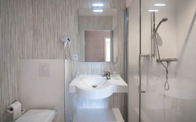 Logis Hotel - L'Hôtel Des Bains