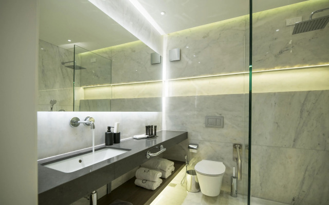 GM Luxury Suites & Spa