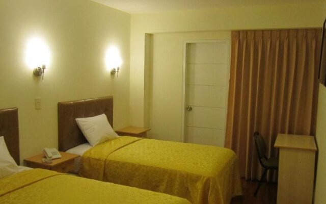 Plaza Real Hotel