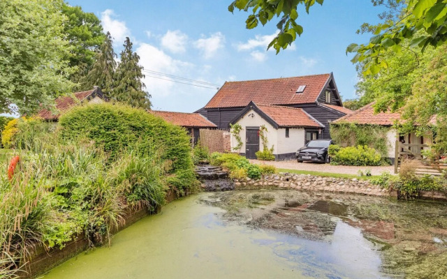 Ducksfoot Barn