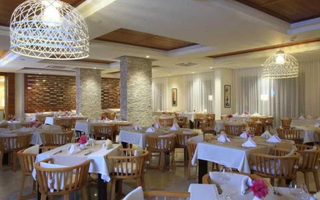 Sundance Residences & Suites Hotel
