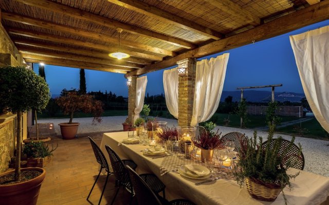 Typical Tuscan Farmhouse With Private Swimming Pool, 900m Away From a Small bar