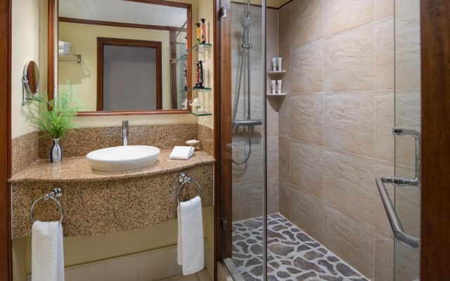 Hai Phong Harbour View Hotel