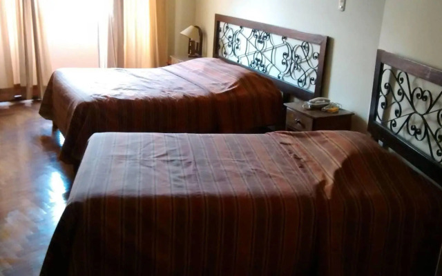 Hostal Los Angeles Amigos Inn