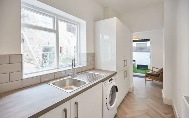 Host Stay Apartment 2 High Street