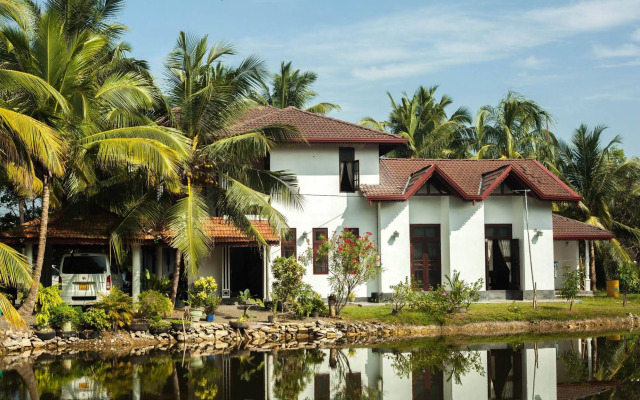 Hotel Lagoonvilla