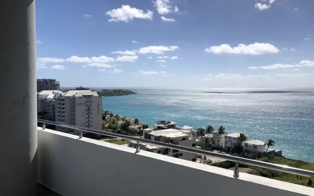 Blue Mall Residence Condos