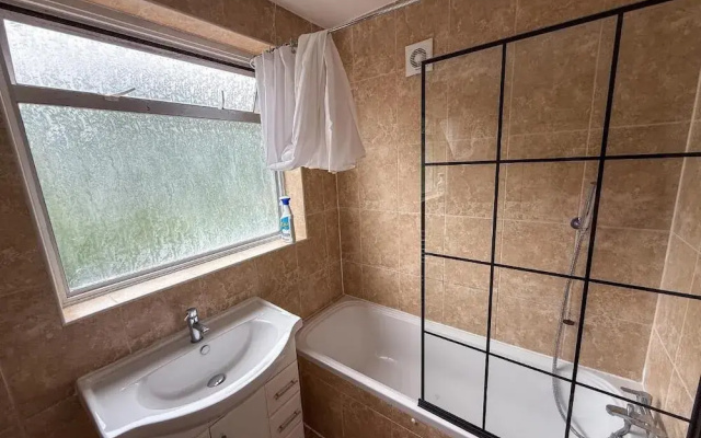 Bassetts House - Mins to Central London