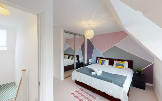 The Central Lodge II