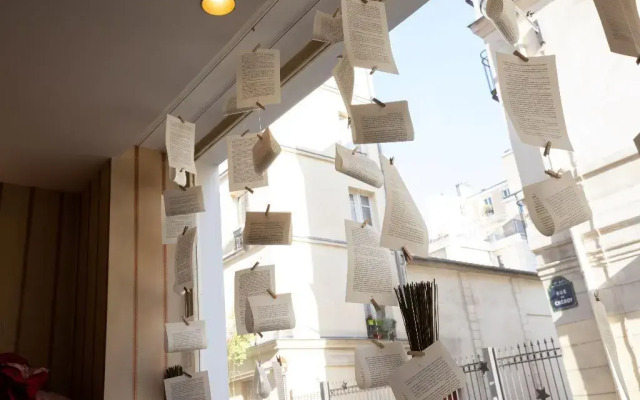 Hotel du Théâtre by Patrick Hayat