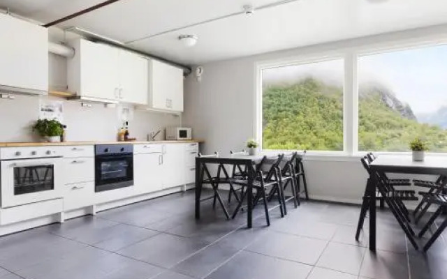Trolltunga Guesthouse