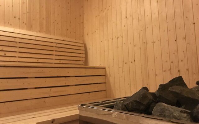 Centra Residences at Nasa City