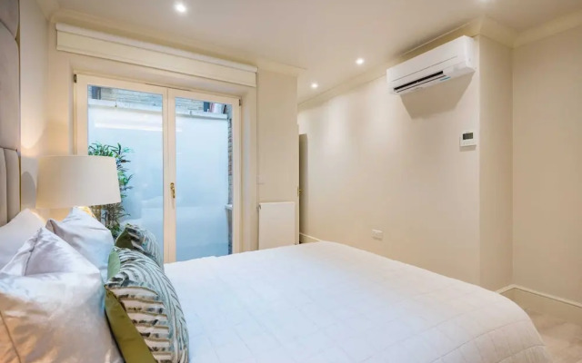 Marble Arch Suite 2-hosted by Sweetstay